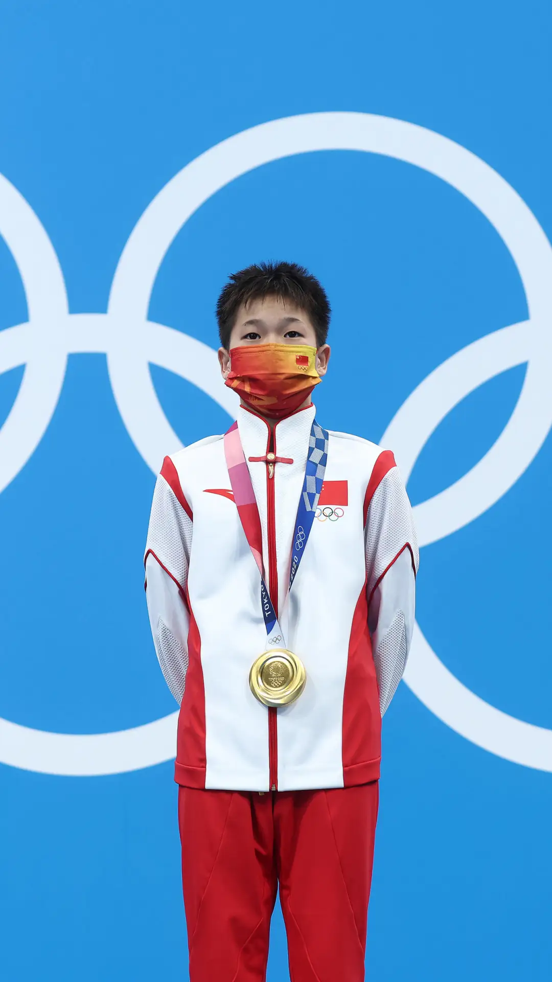 全红婵跳水夺金