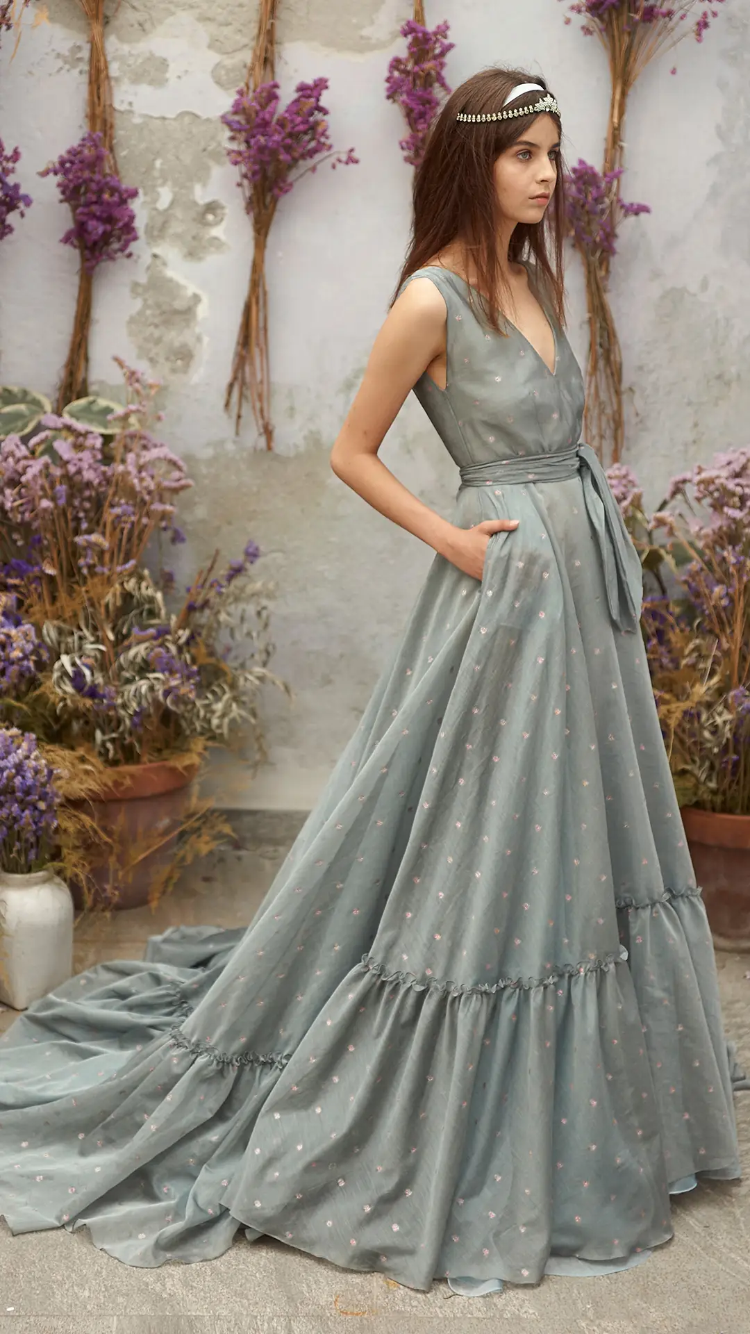 长裙拖地才够仙